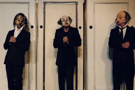 la-troupe-du-kronope-propose-une-adaptation-de-la-piece-de-feydeau-photo-charlotte-brovia[1]