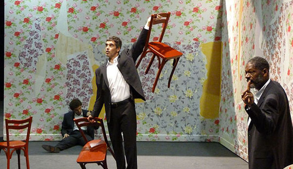 O-frères-humains-©-Raphael-Mignerat