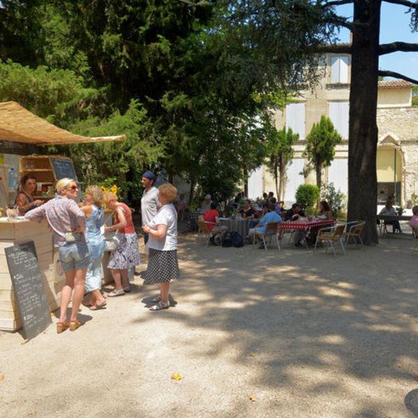 le-jardin-du-theatre-des-halles_746134
